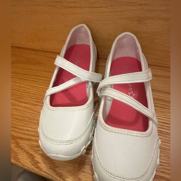 New shoes never worn - Picture 3 of 3